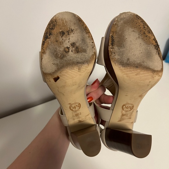 Michael Kors Platform Shoes 7.5 - Picture 3 of 3